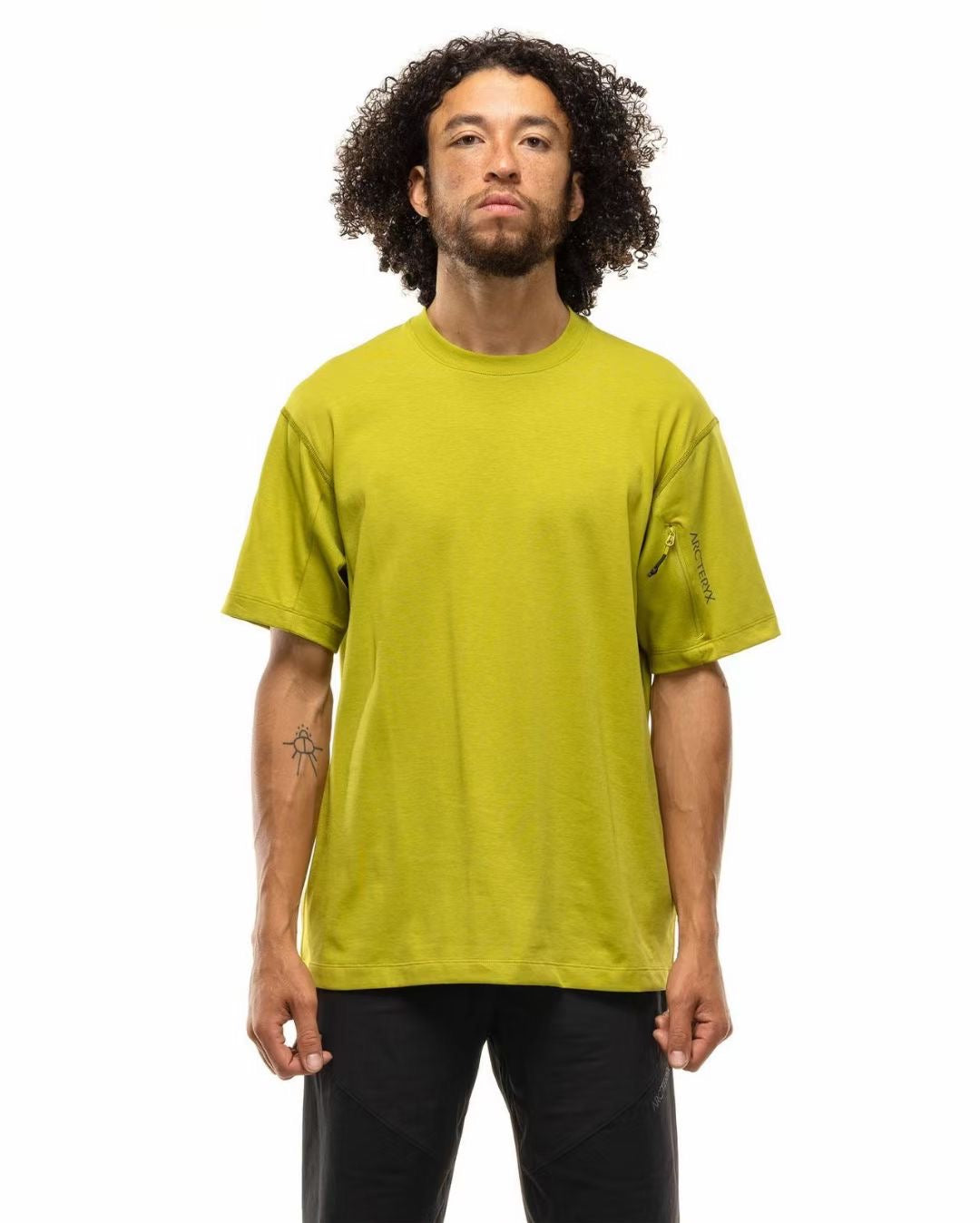 Arcteryx 吸汗速乾tee