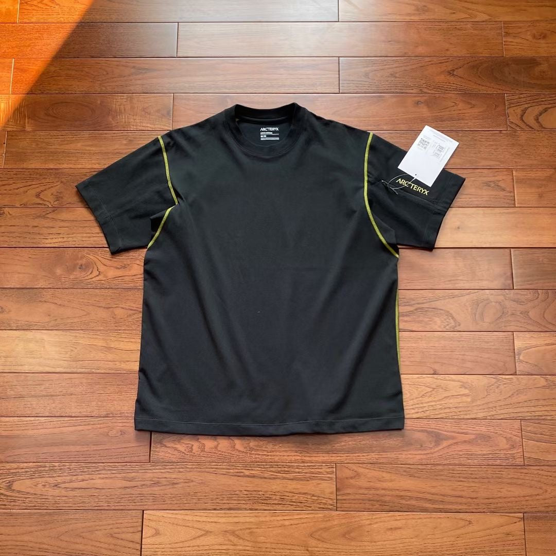 Arcteryx 吸汗速乾tee
