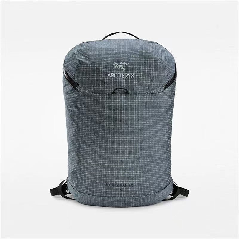 Arcteryx格仔backpack