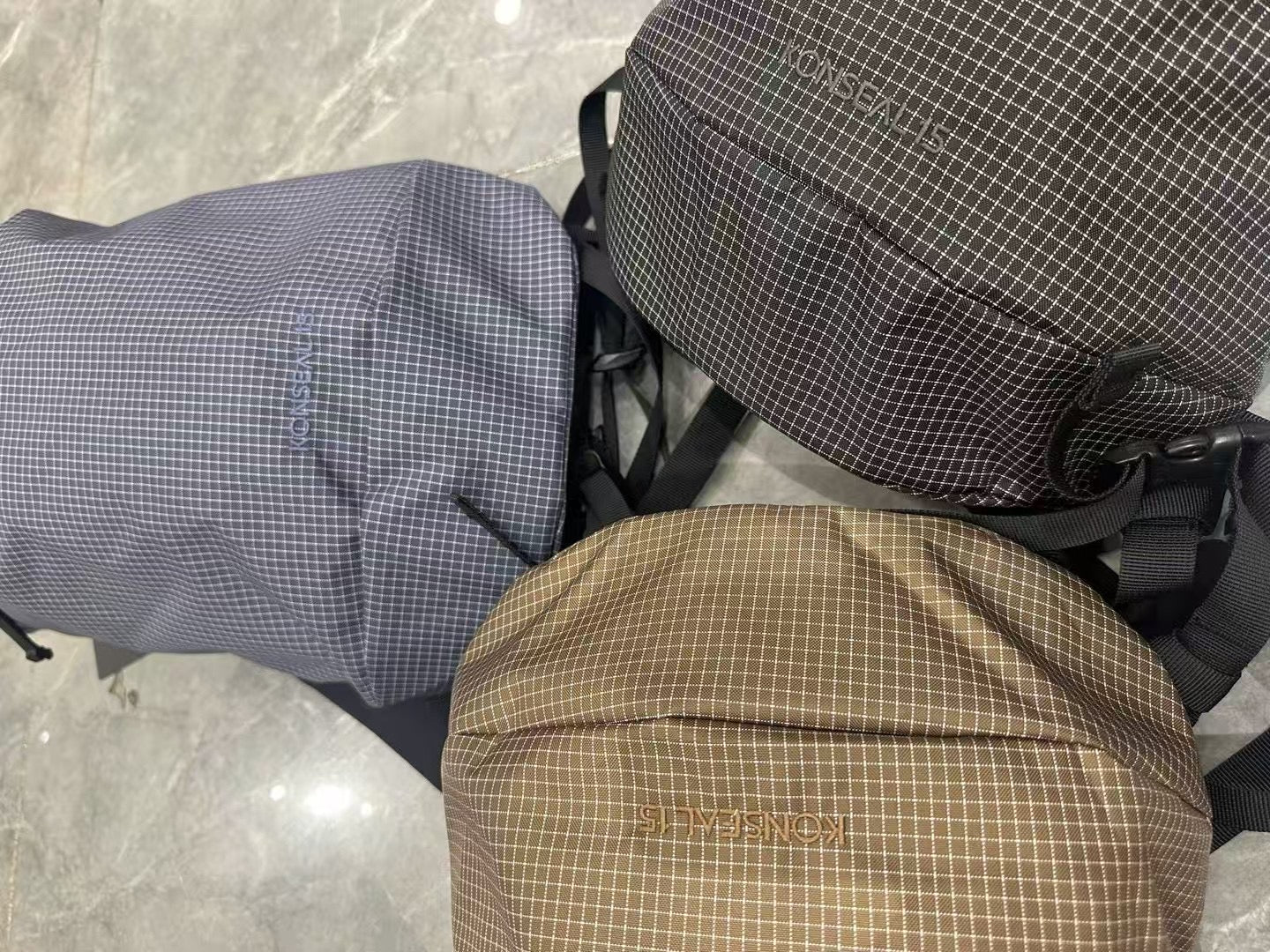 Arcteryx格仔backpack