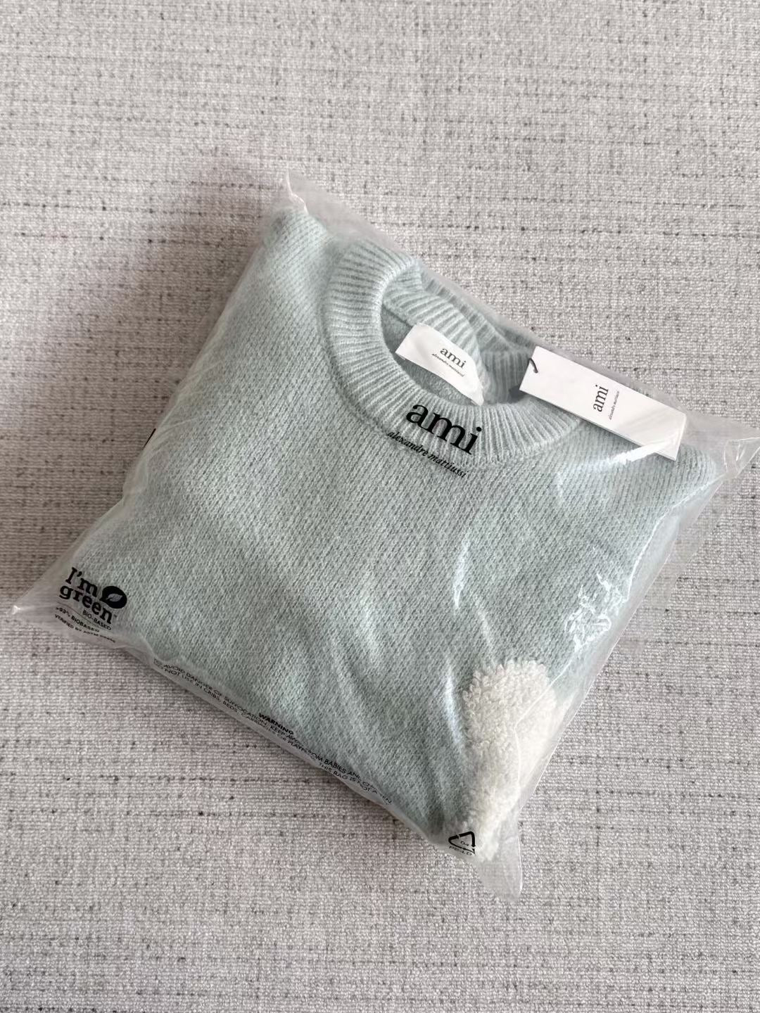 Ami 心心冷衫