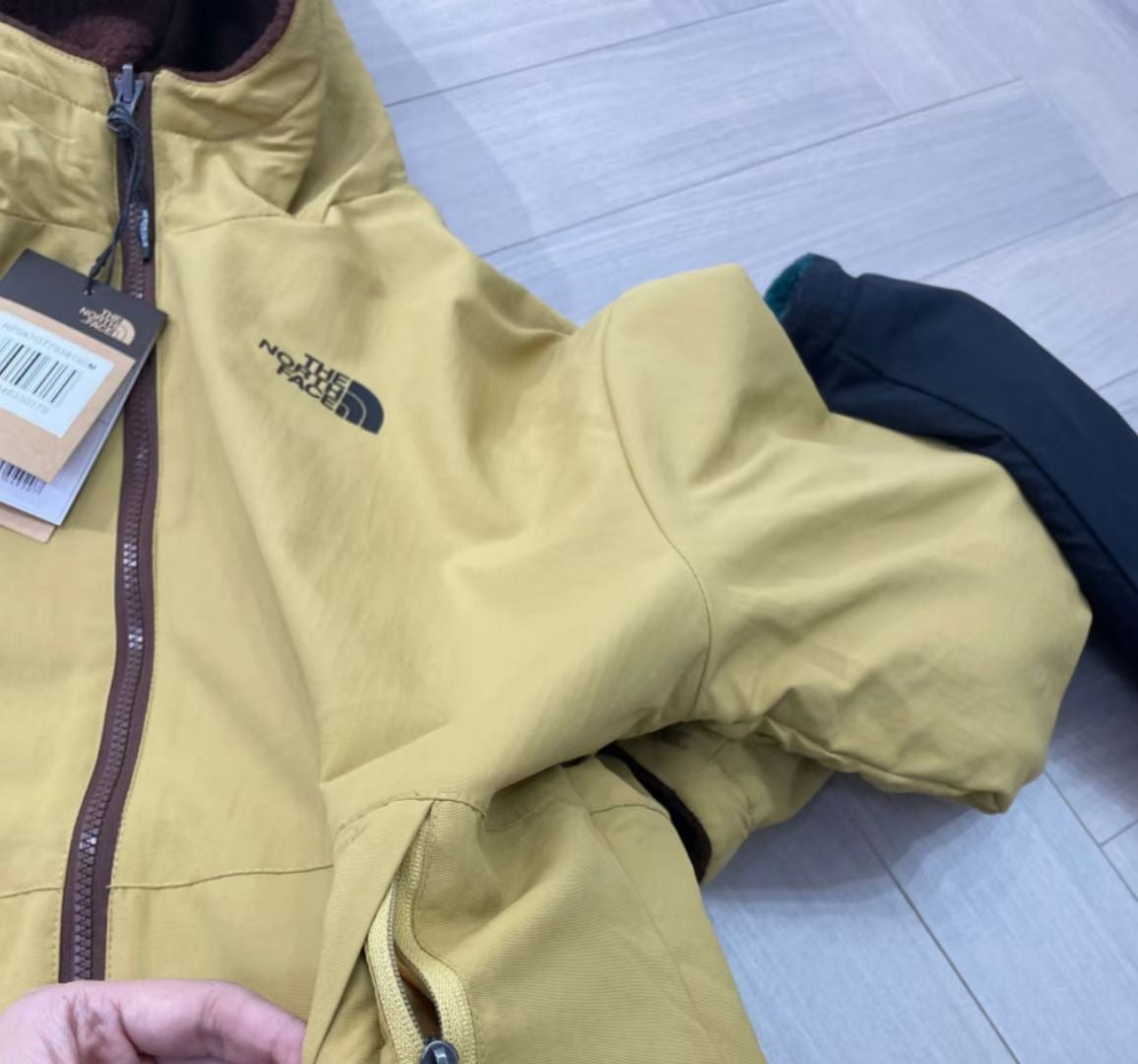 TNF 雙面外套