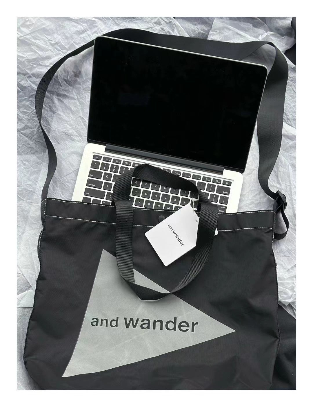 And wander防水tote bag