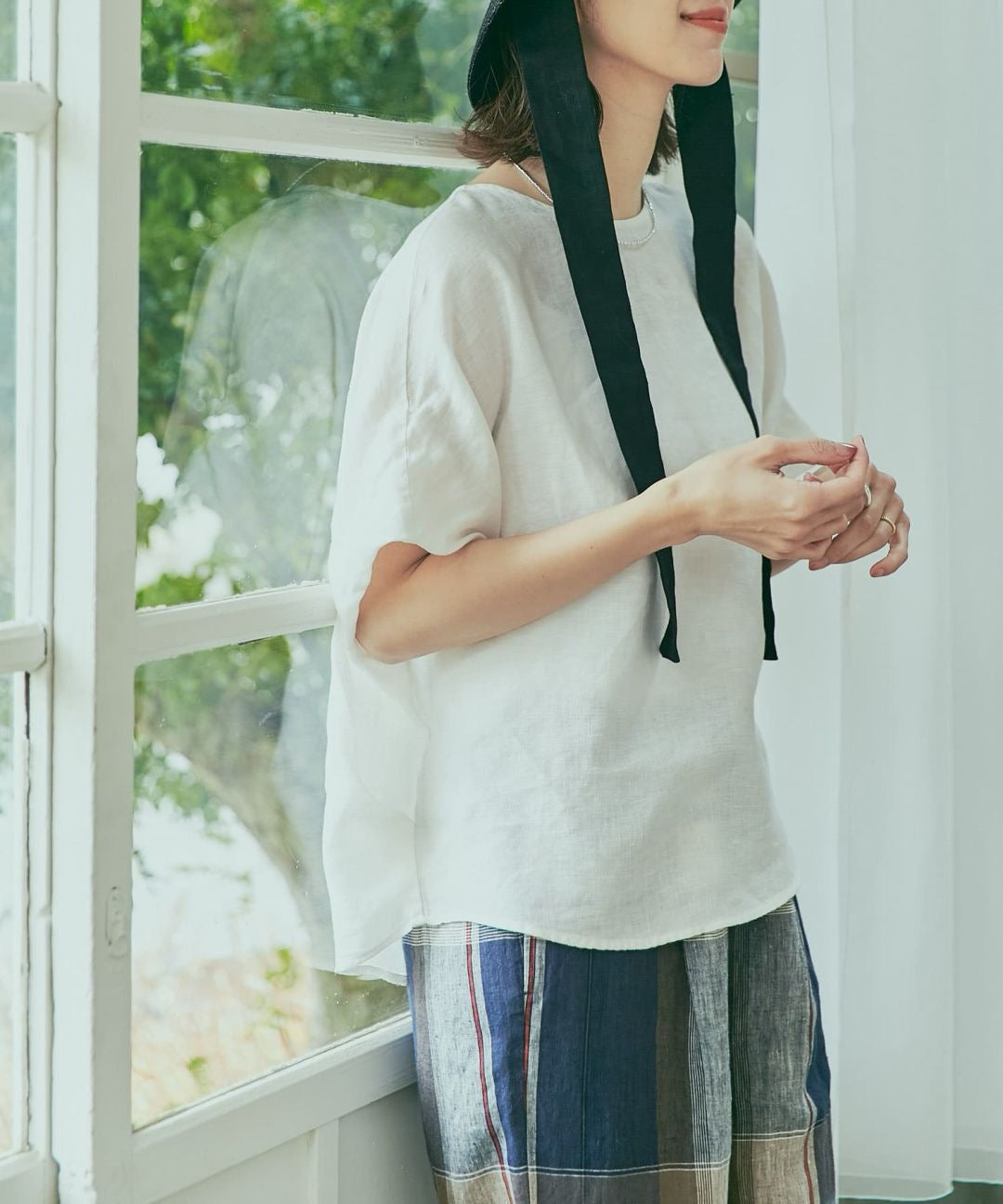Polo亞麻料刺繡tee