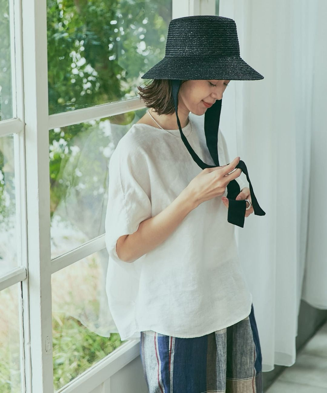 Polo亞麻料刺繡tee