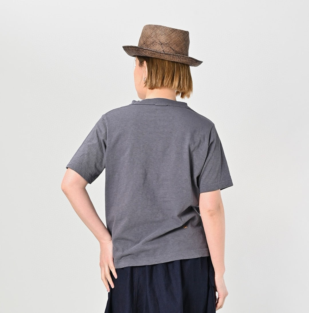 45R bird pattern tee