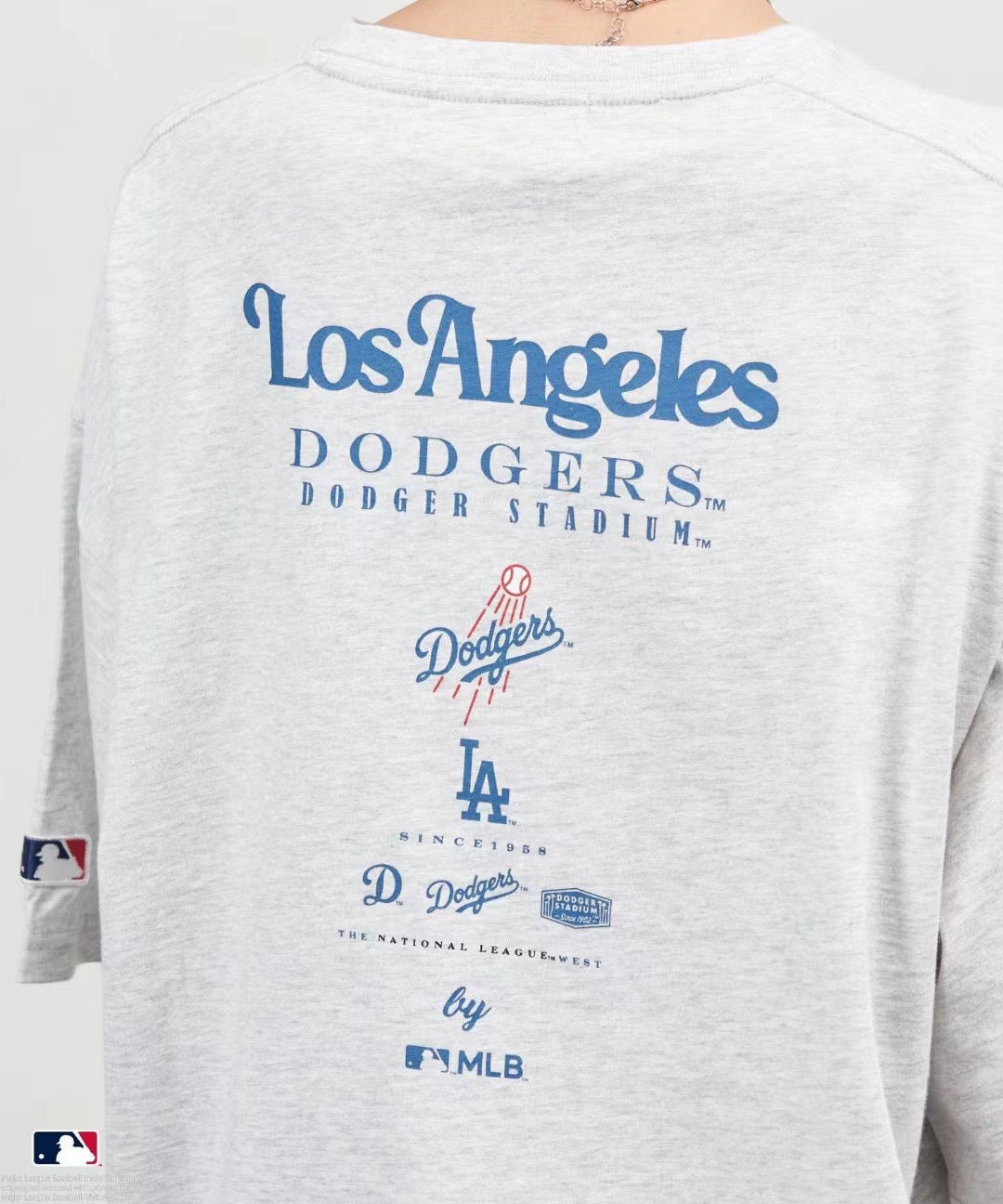 MLB 字母tee