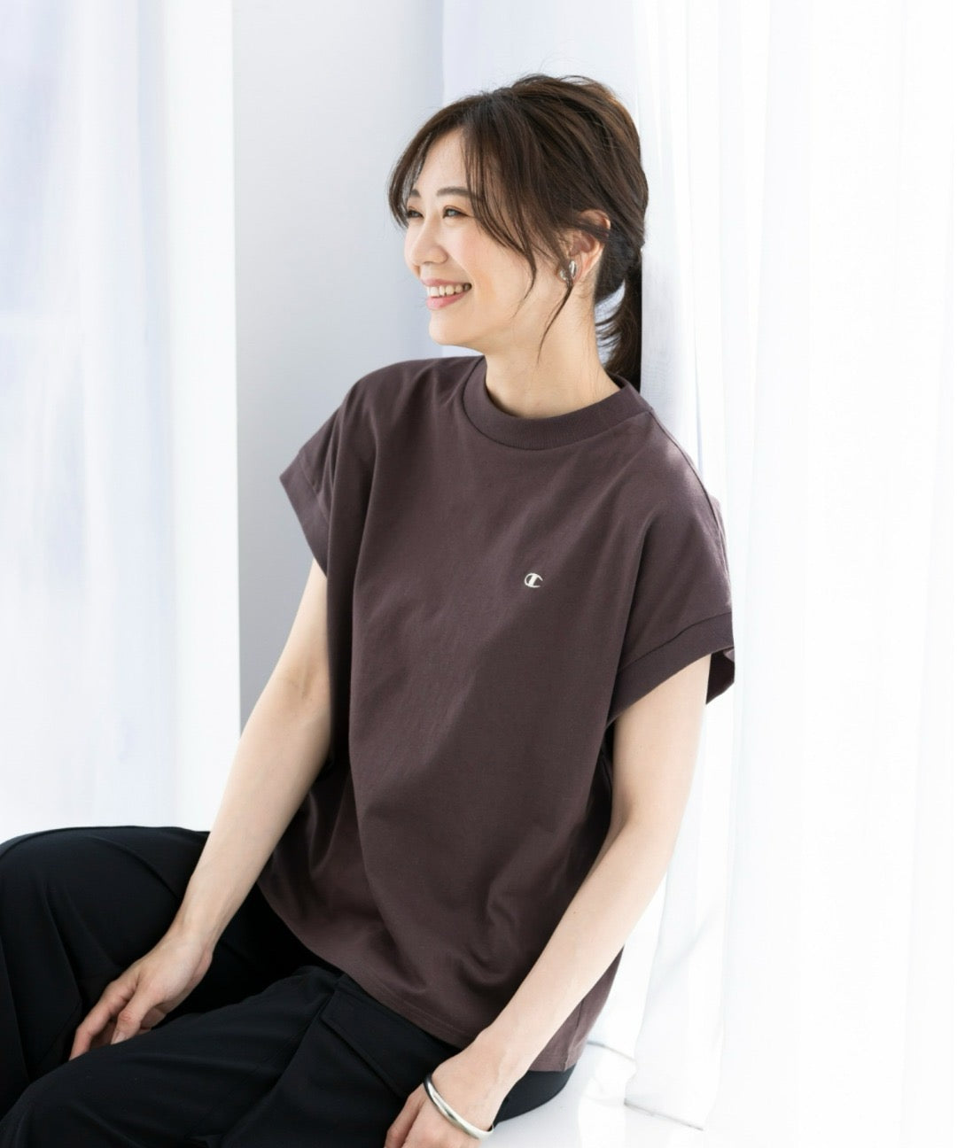 Champion logo tee