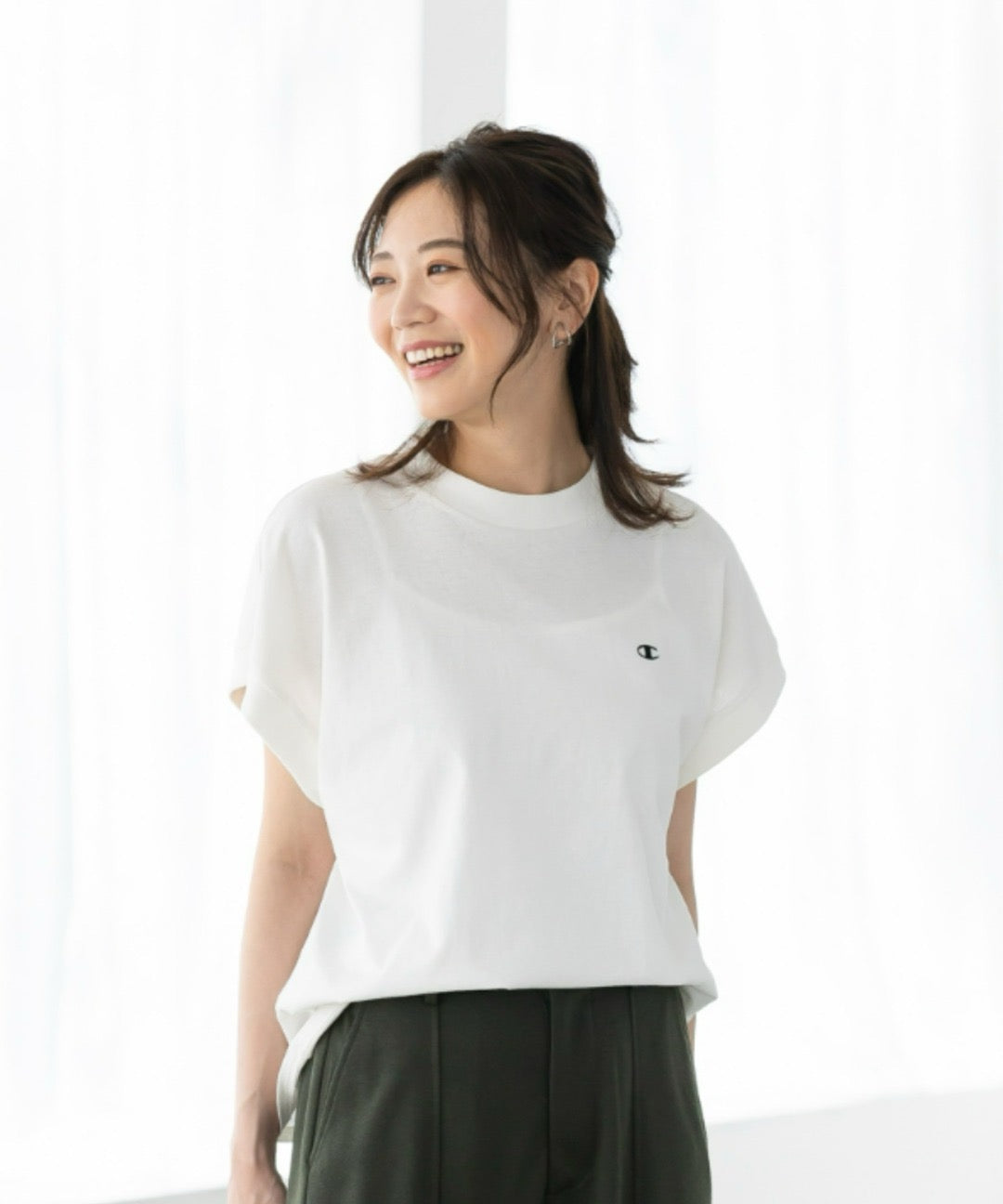 Champion logo tee