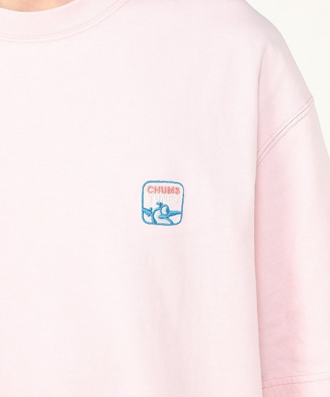 Chums logo tee