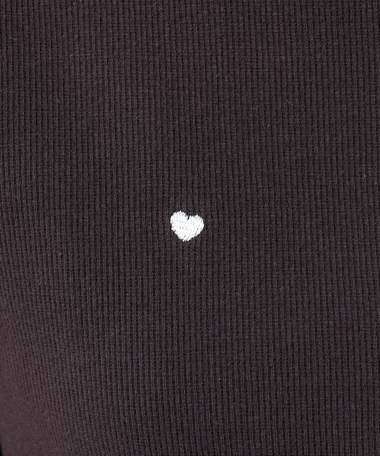 Freak store心心刺繡tee