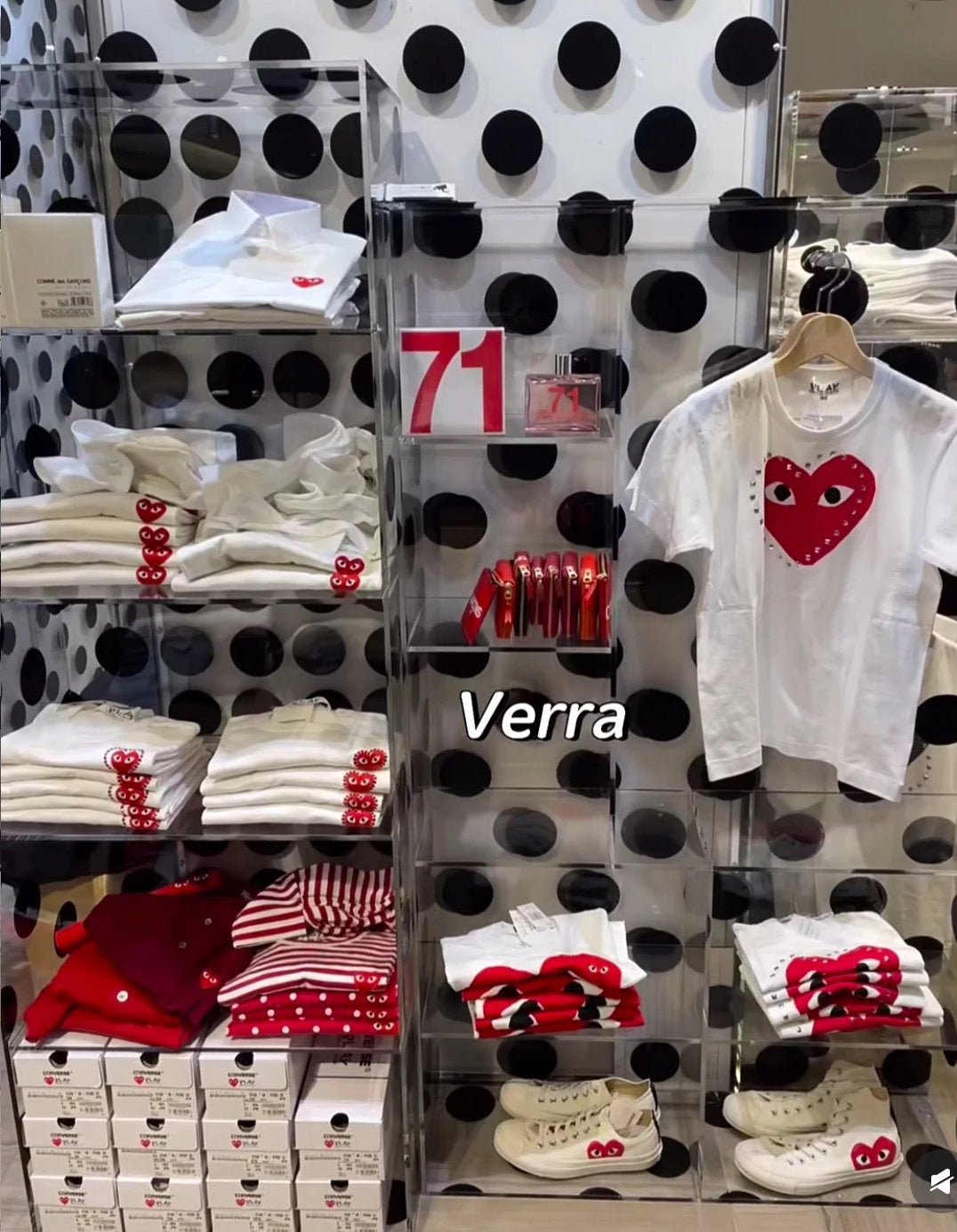 CDG play 鉚釘心心tee