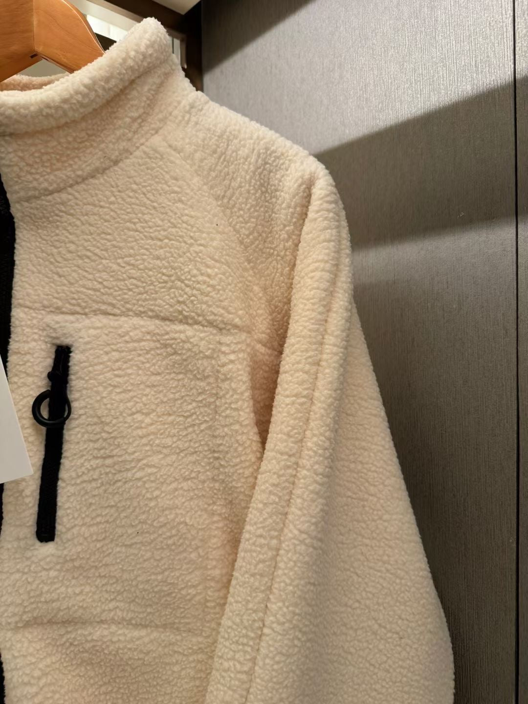 Matin Kim搖粒絨jacket