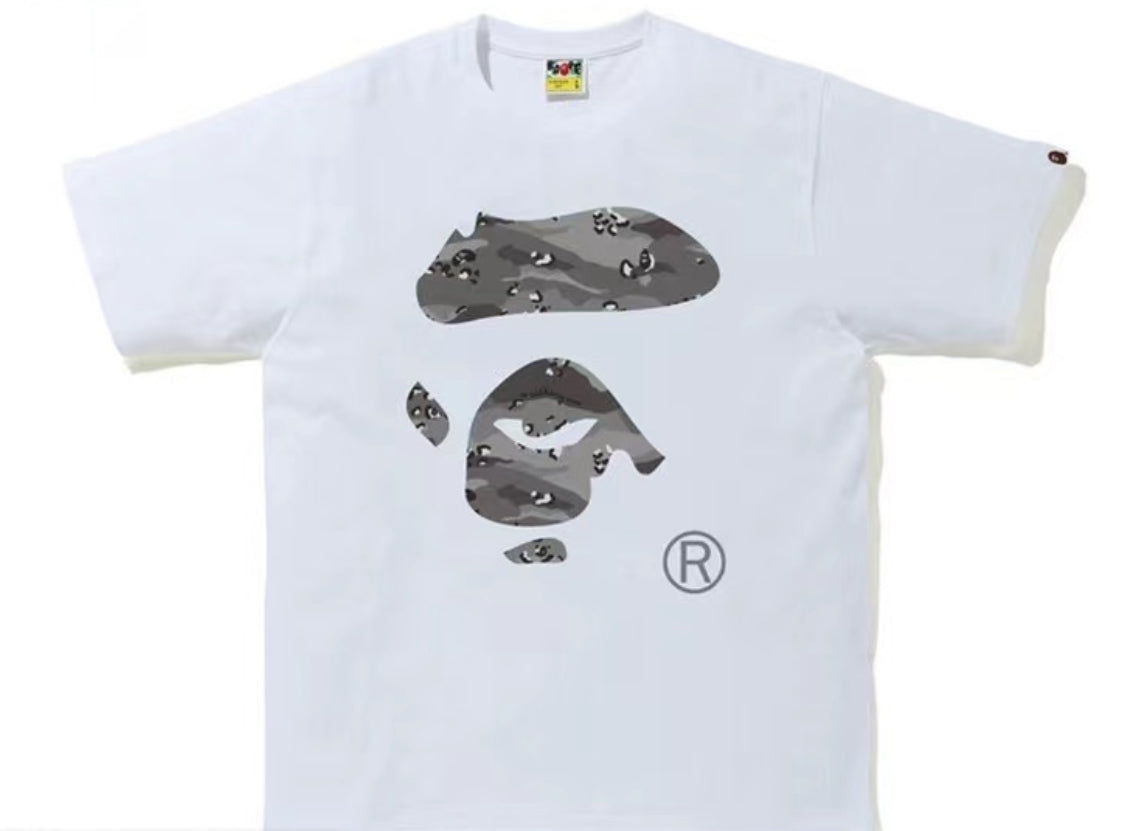 A bathing ape 猿人迷彩tee