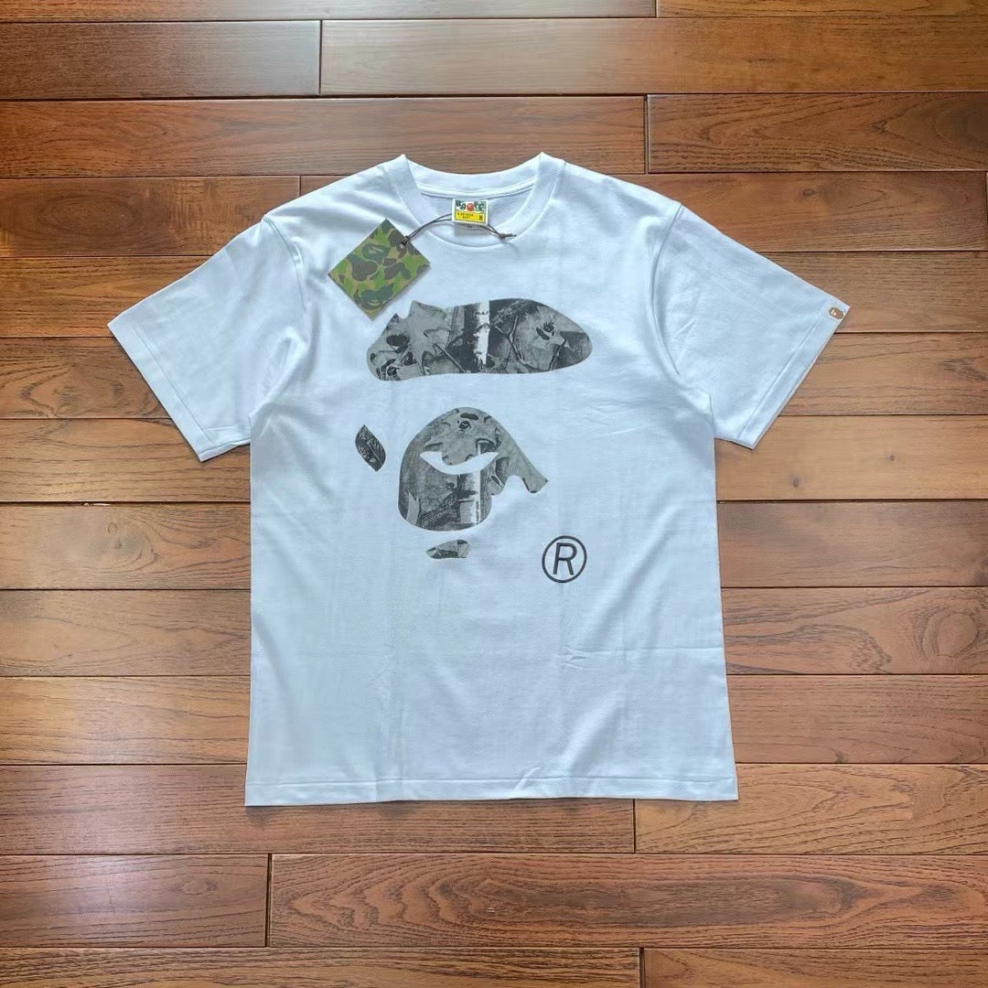 A bathing ape 猿人迷彩tee