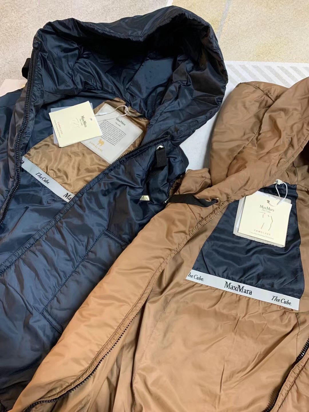 Max Mara 駝絨背心