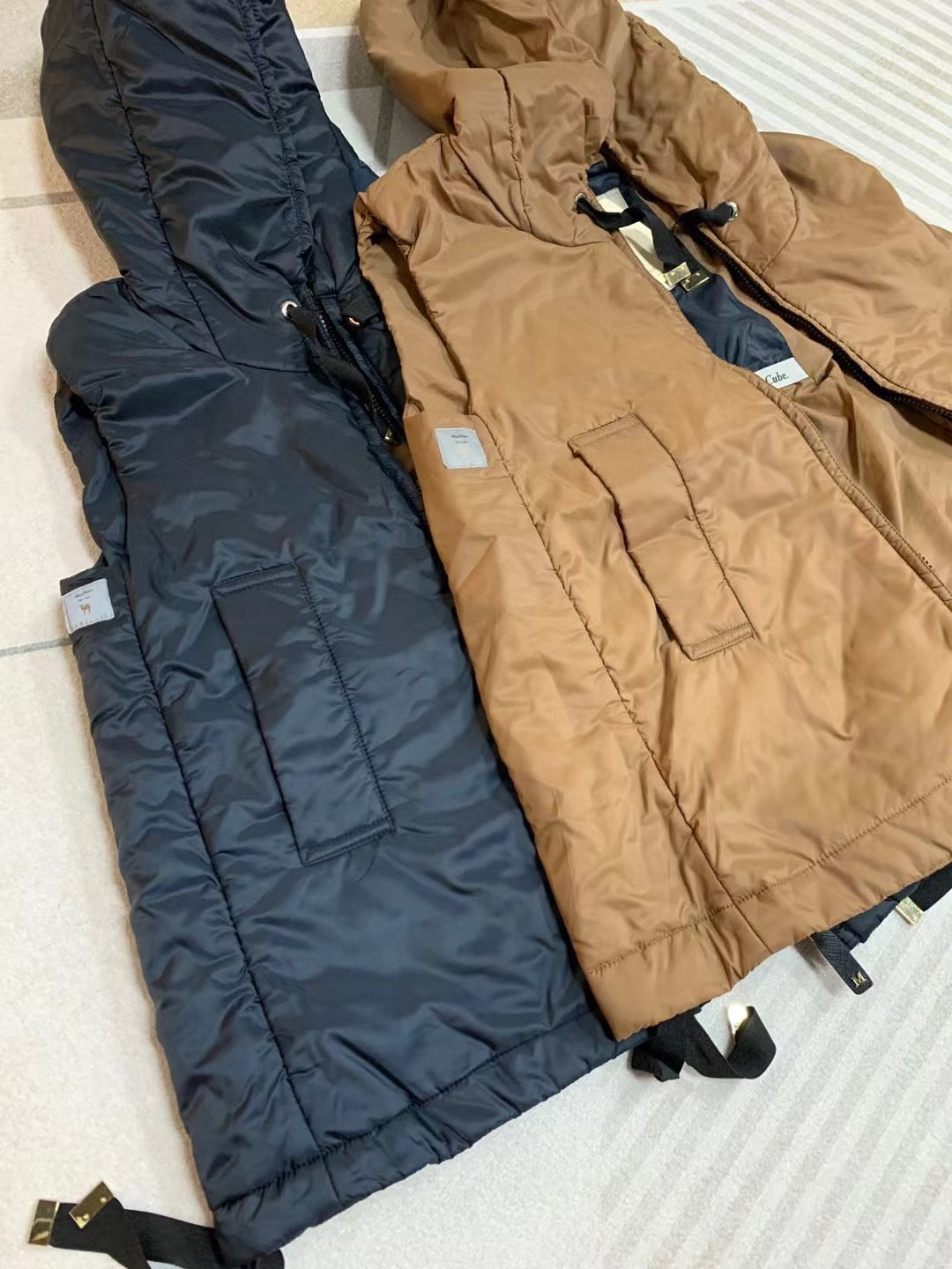 Max Mara 駝絨背心