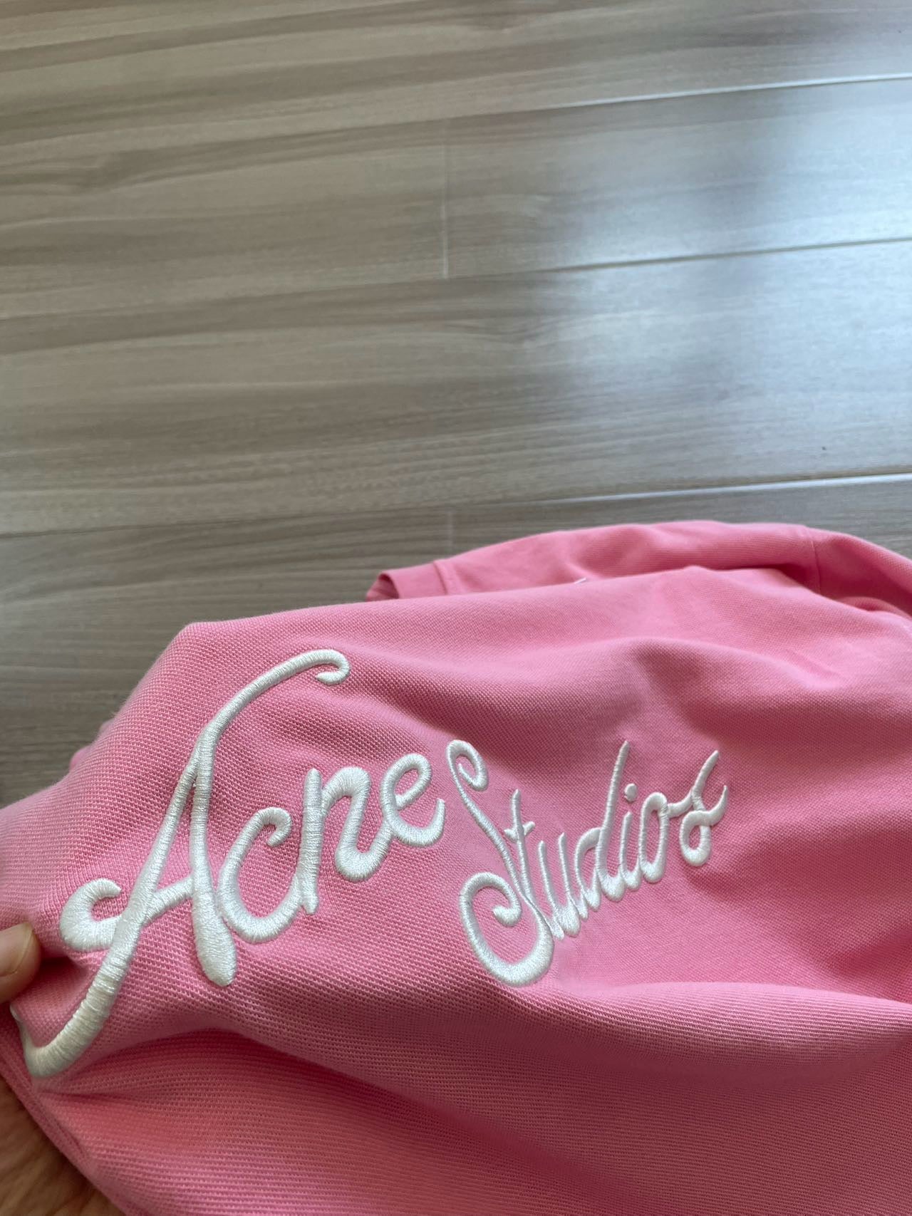 Acne studios 刺繡logo tee