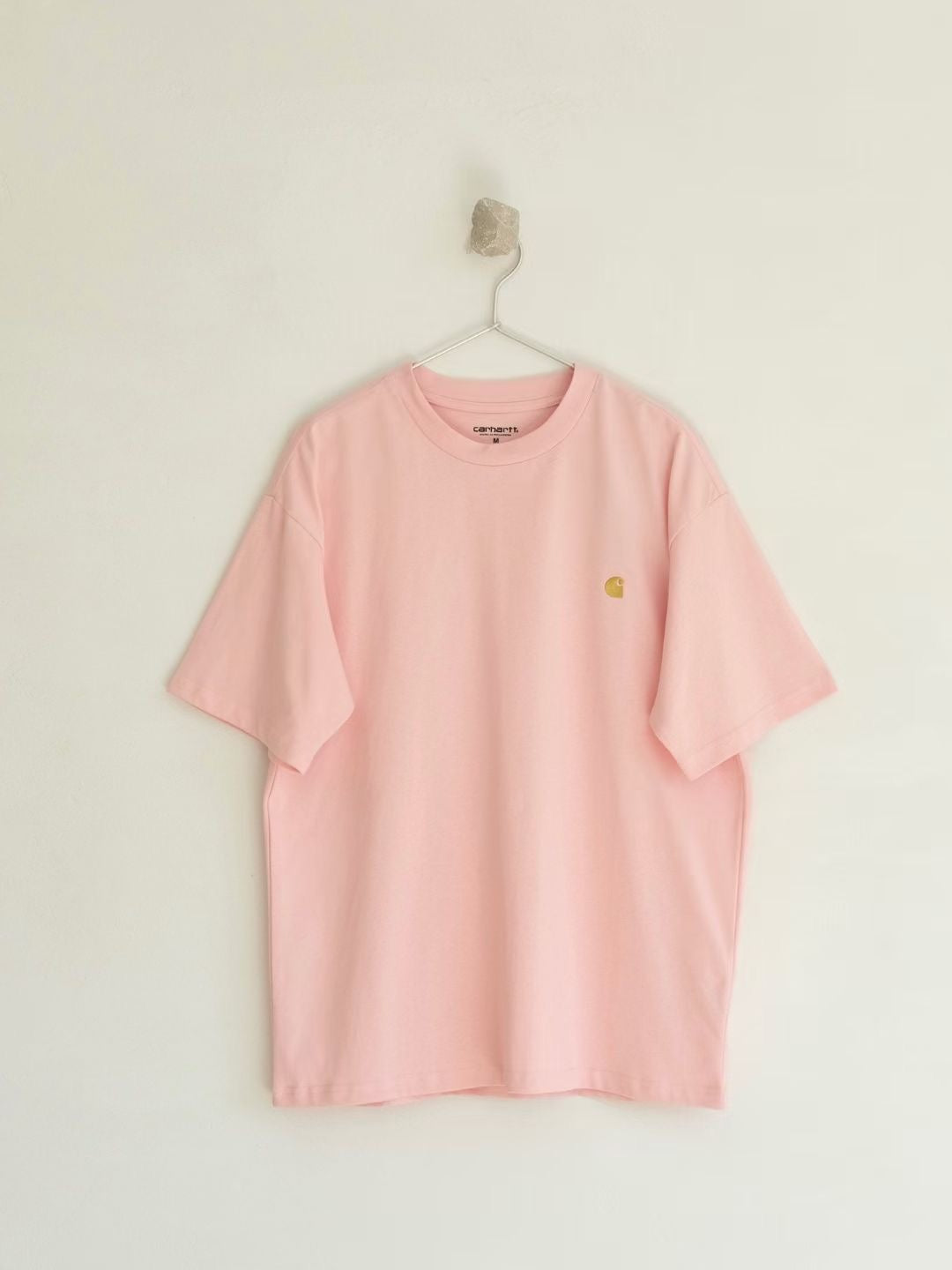 Carhartt 金色刺繡logo tee