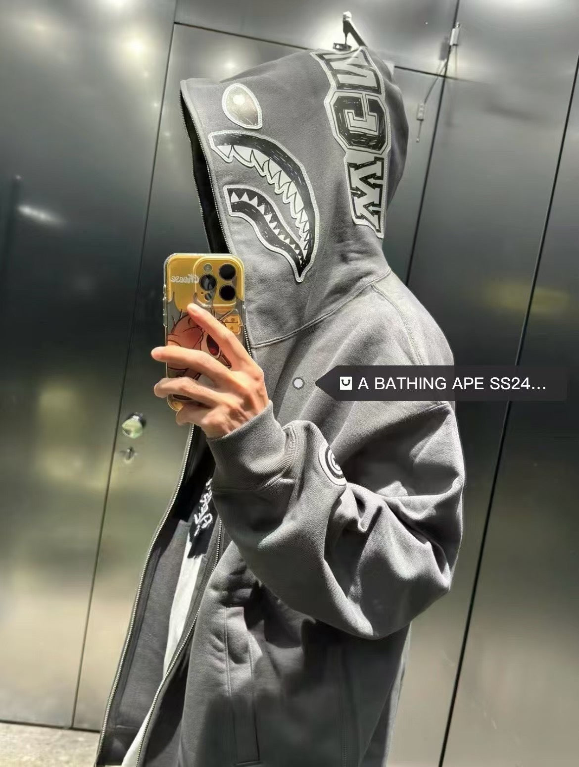 A bathing ape hoodies jacket