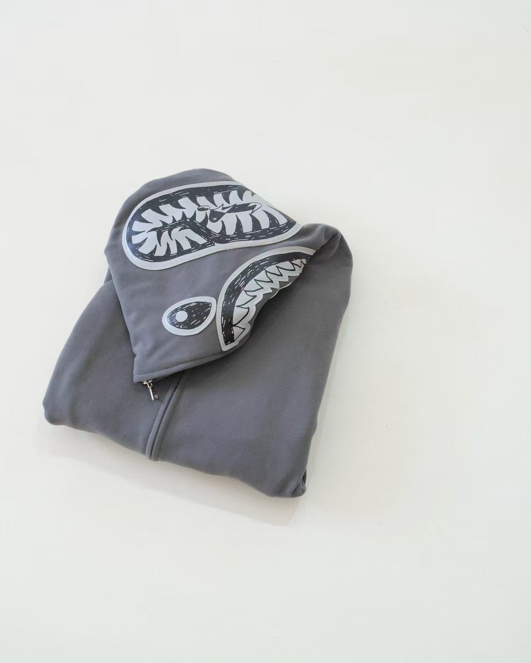 A bathing ape hoodies jacket