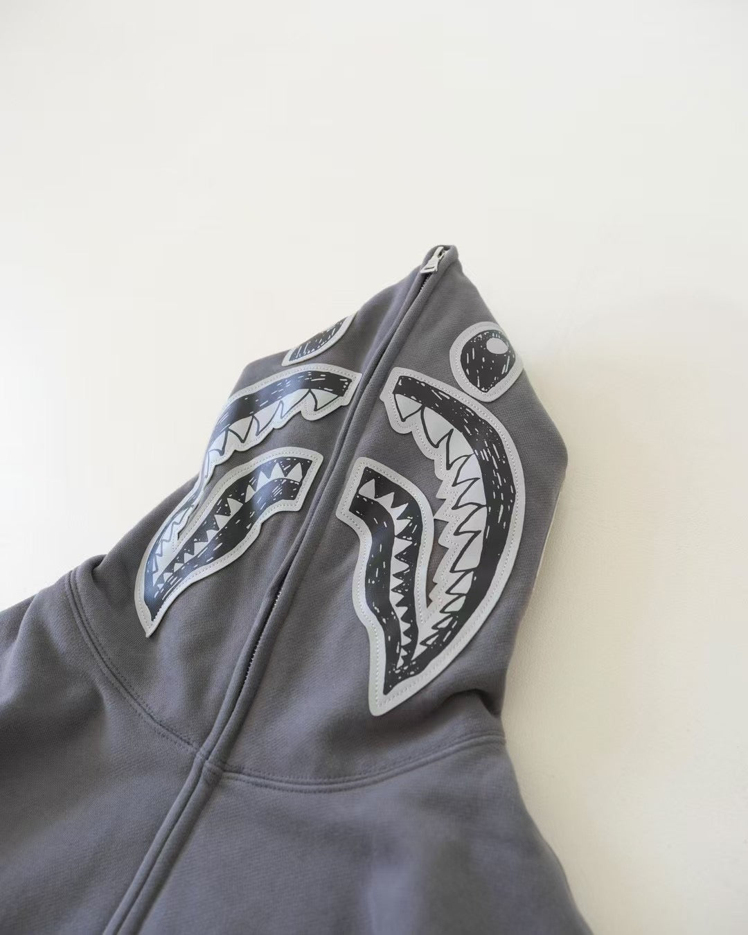 A bathing ape hoodies jacket