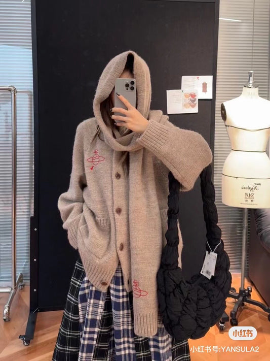 Vivienne Westwood cardigan 連頸巾