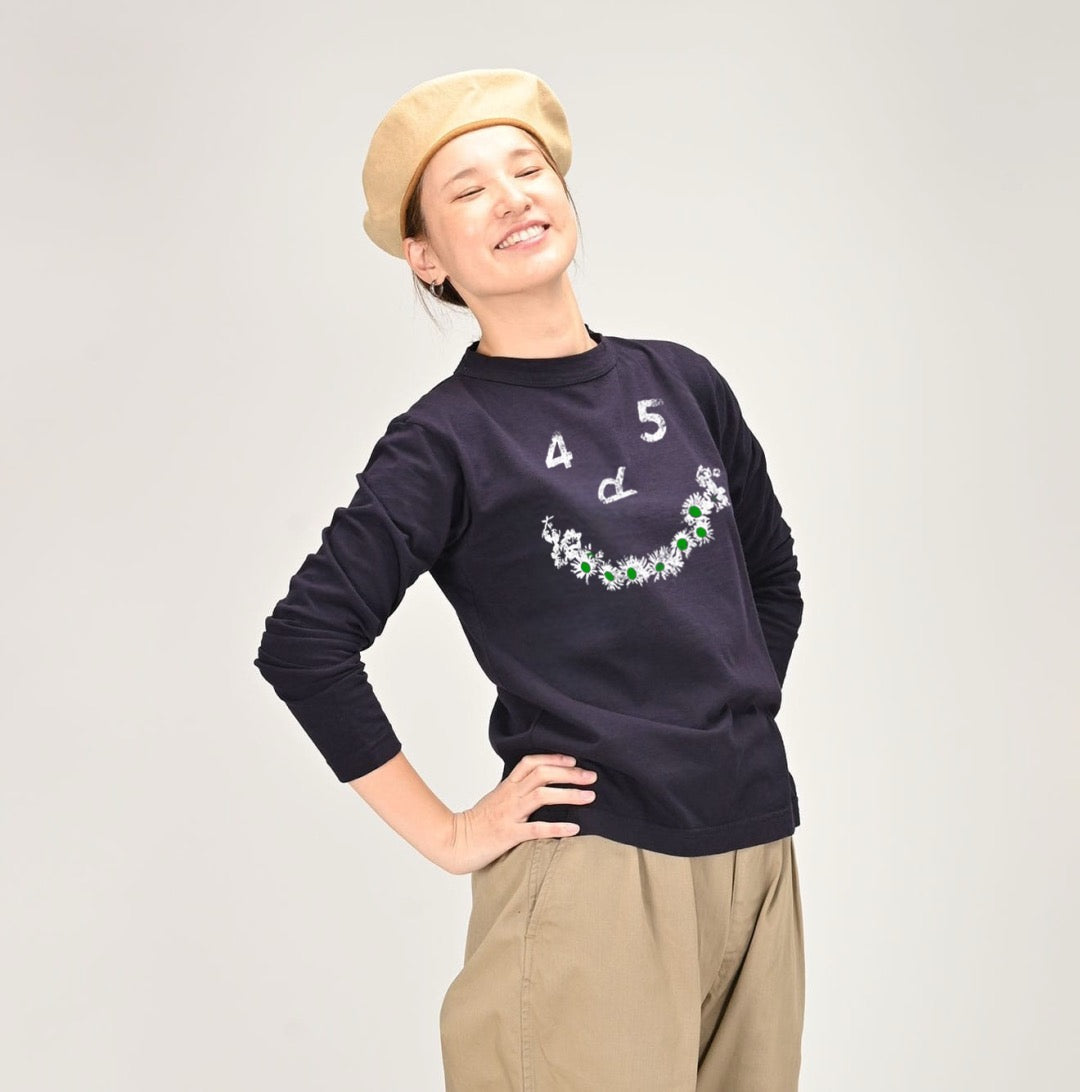 45R flower smile tee