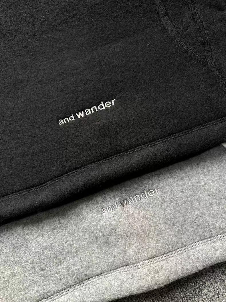 And wander 企領羊毛絨衫