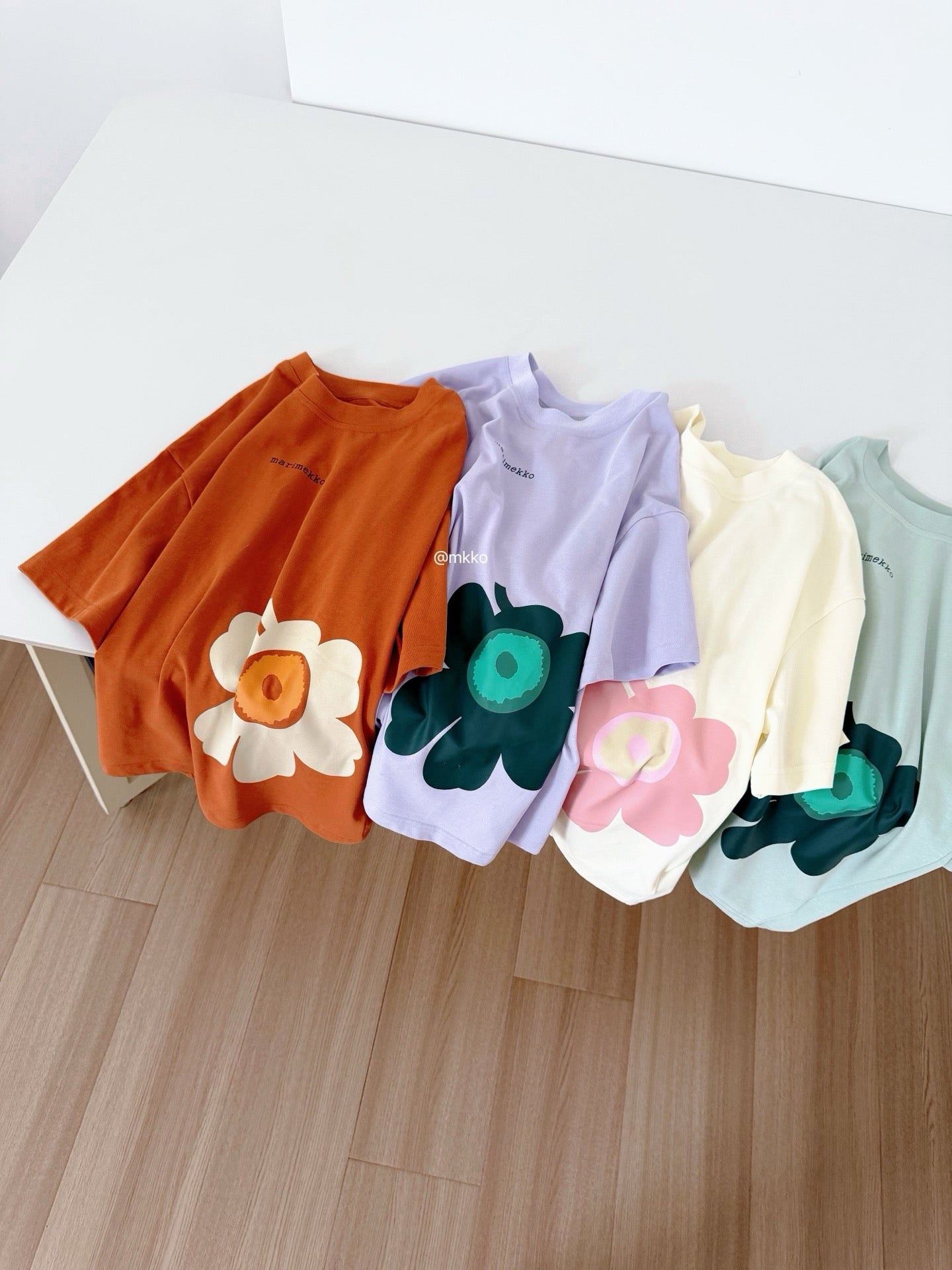 Marimekko flower tee