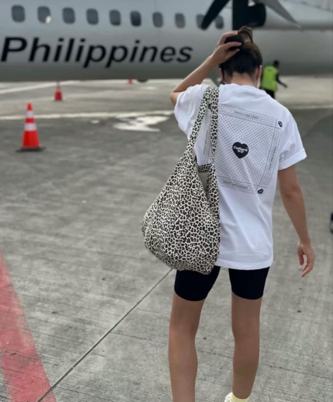 Carhartt 心心印花 tee