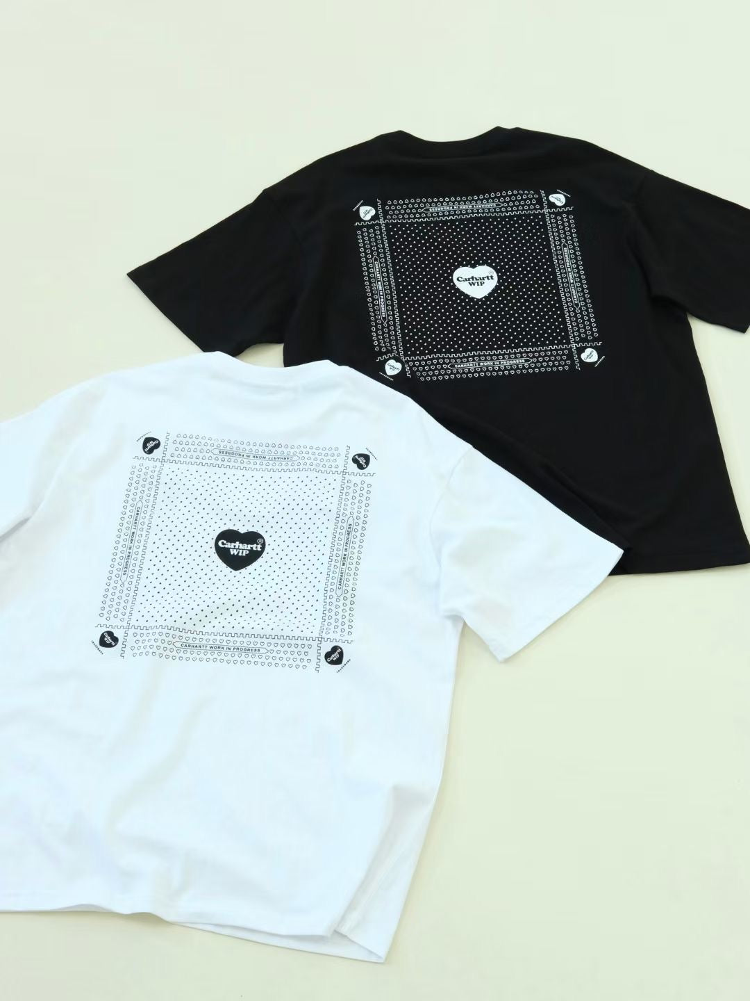 Carhartt 心心印花 tee