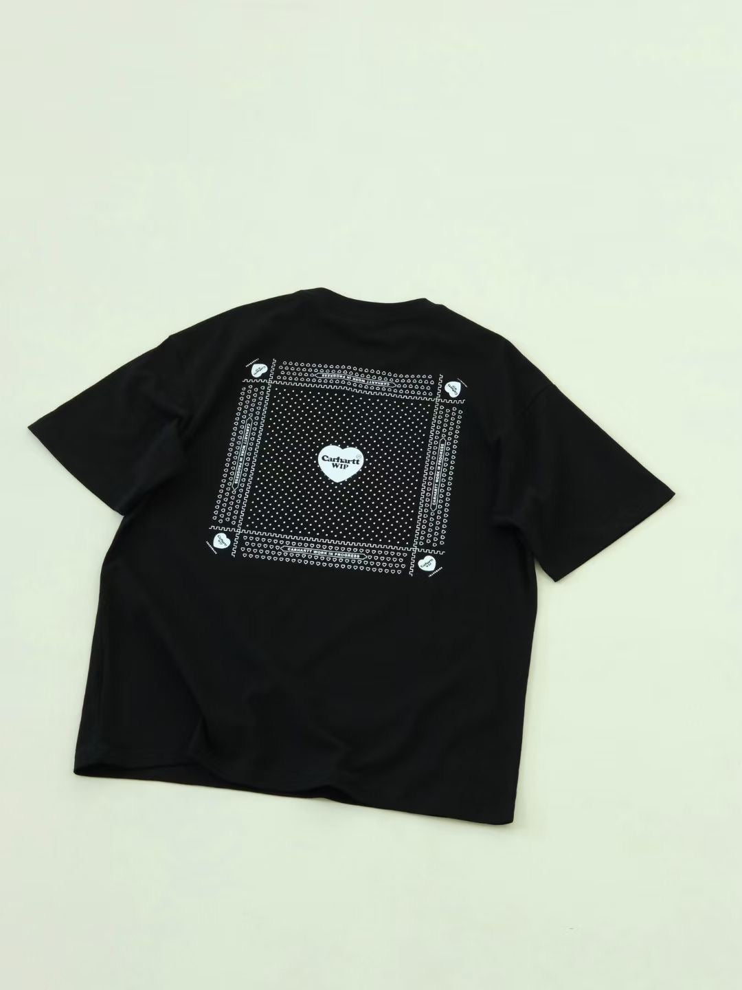 Carhartt 心心印花 tee