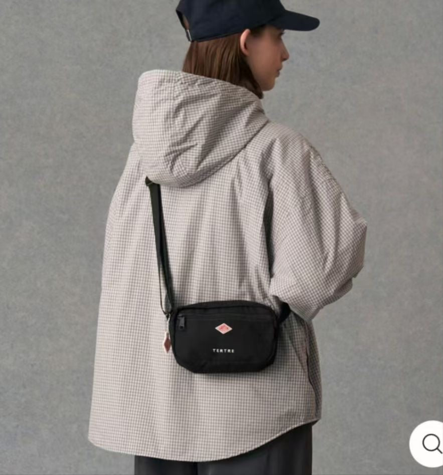 Danton canvas shoulder pouch