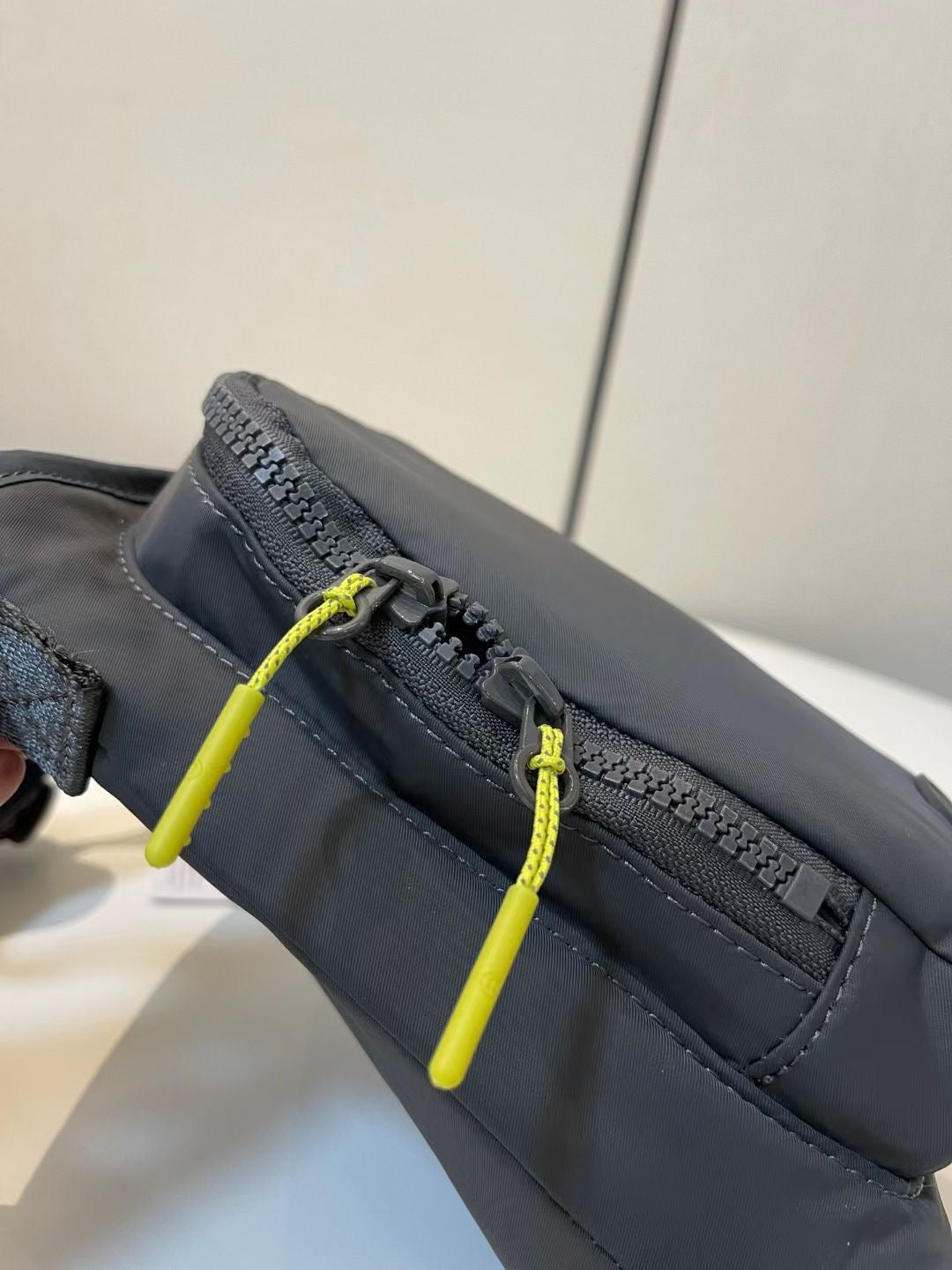Lululemon 水壺袋