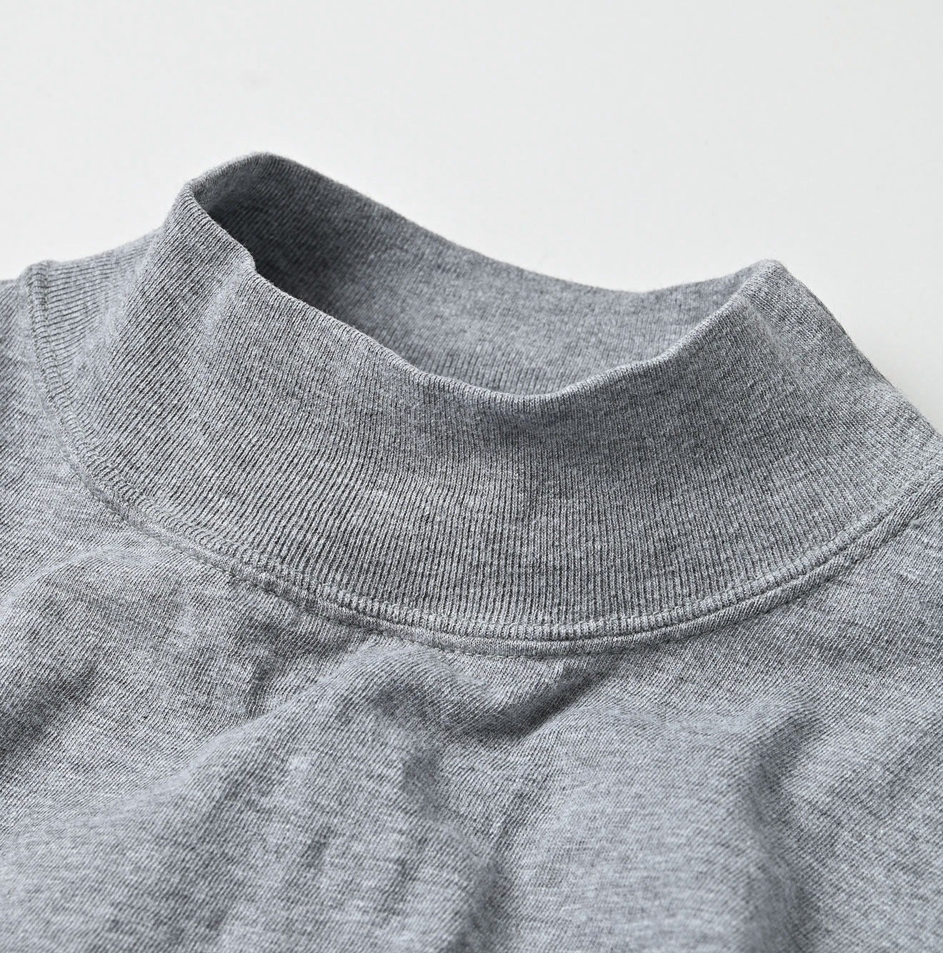 45R高領淨色tee