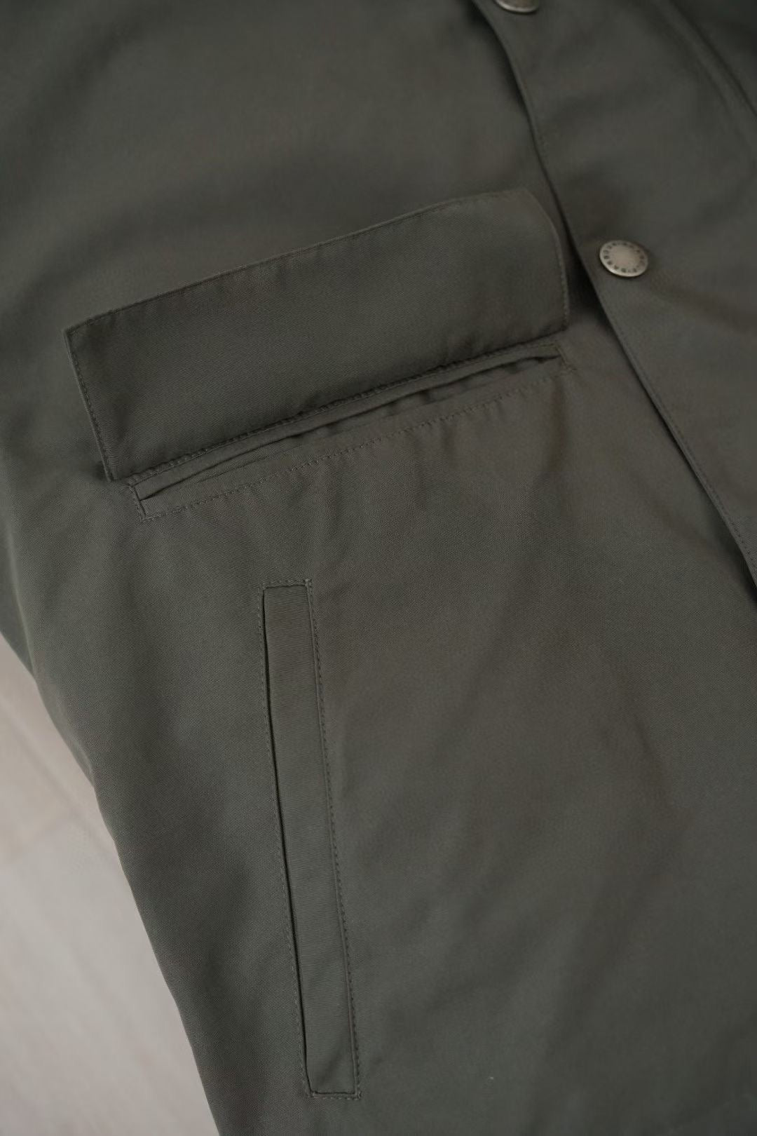 Barbour 薄棉外套