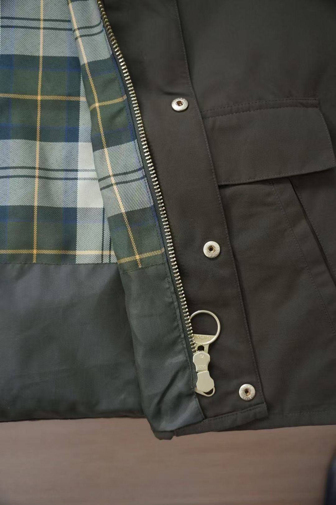 Barbour 薄棉外套