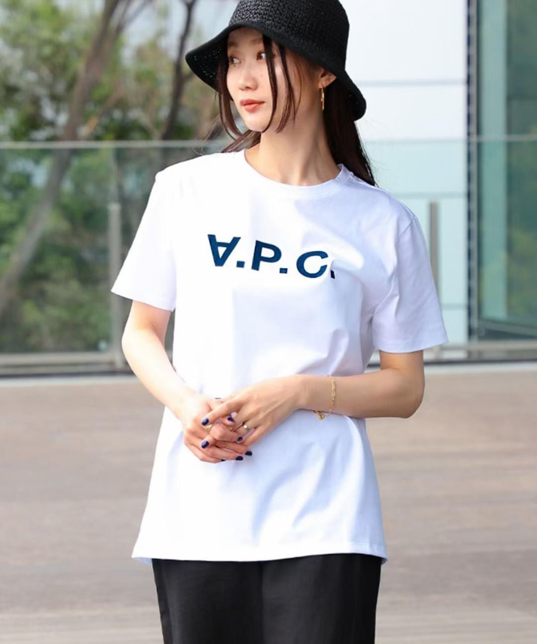 A.P.C 反轉logo tee