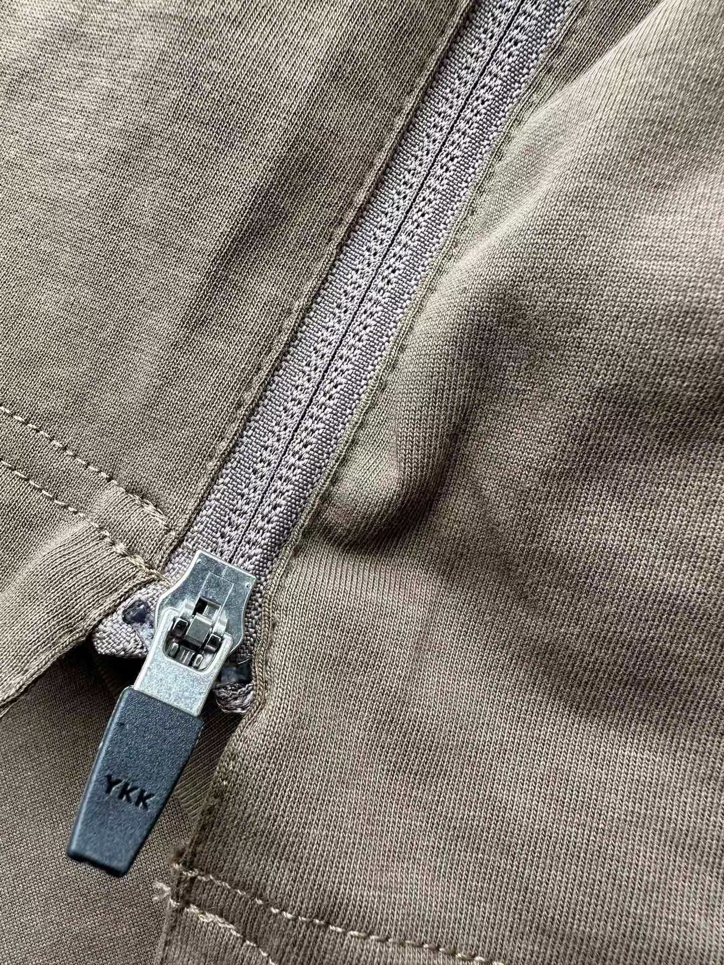 日單white mountaineering tee