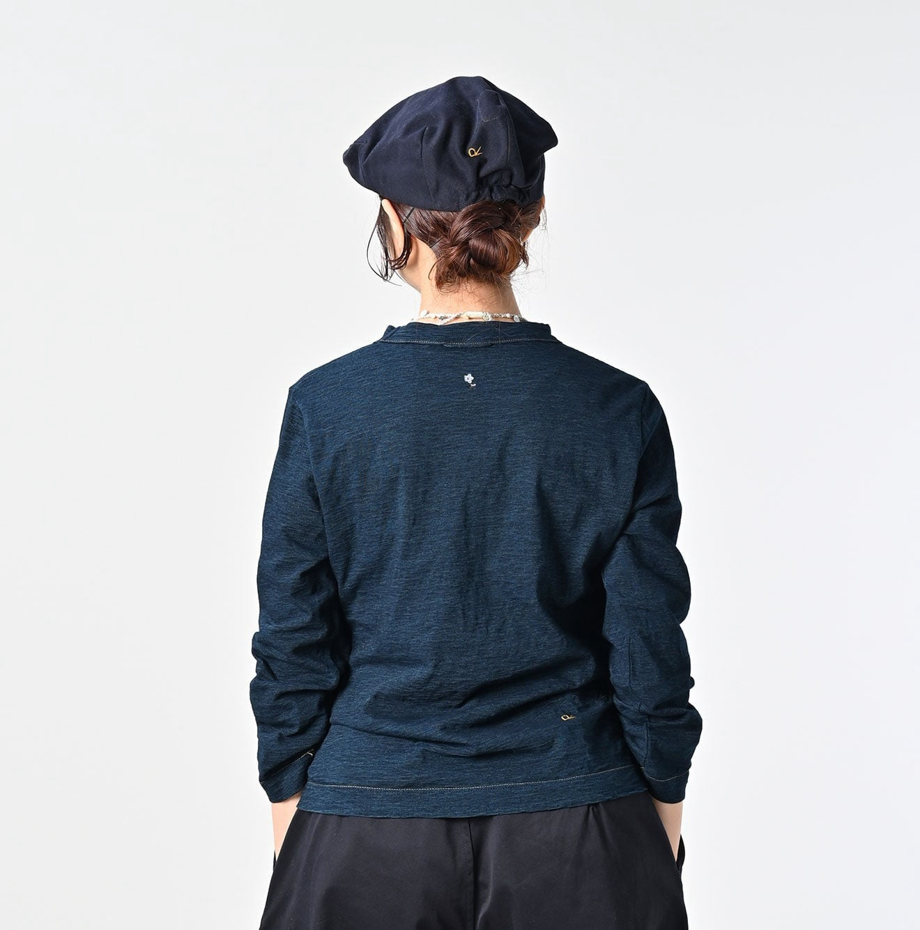 45R 靛藍刺繡長袖tee