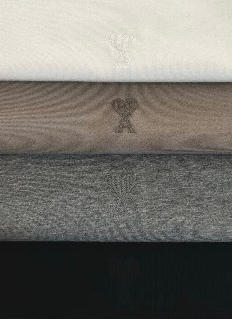 AMI 刺繡logo tee