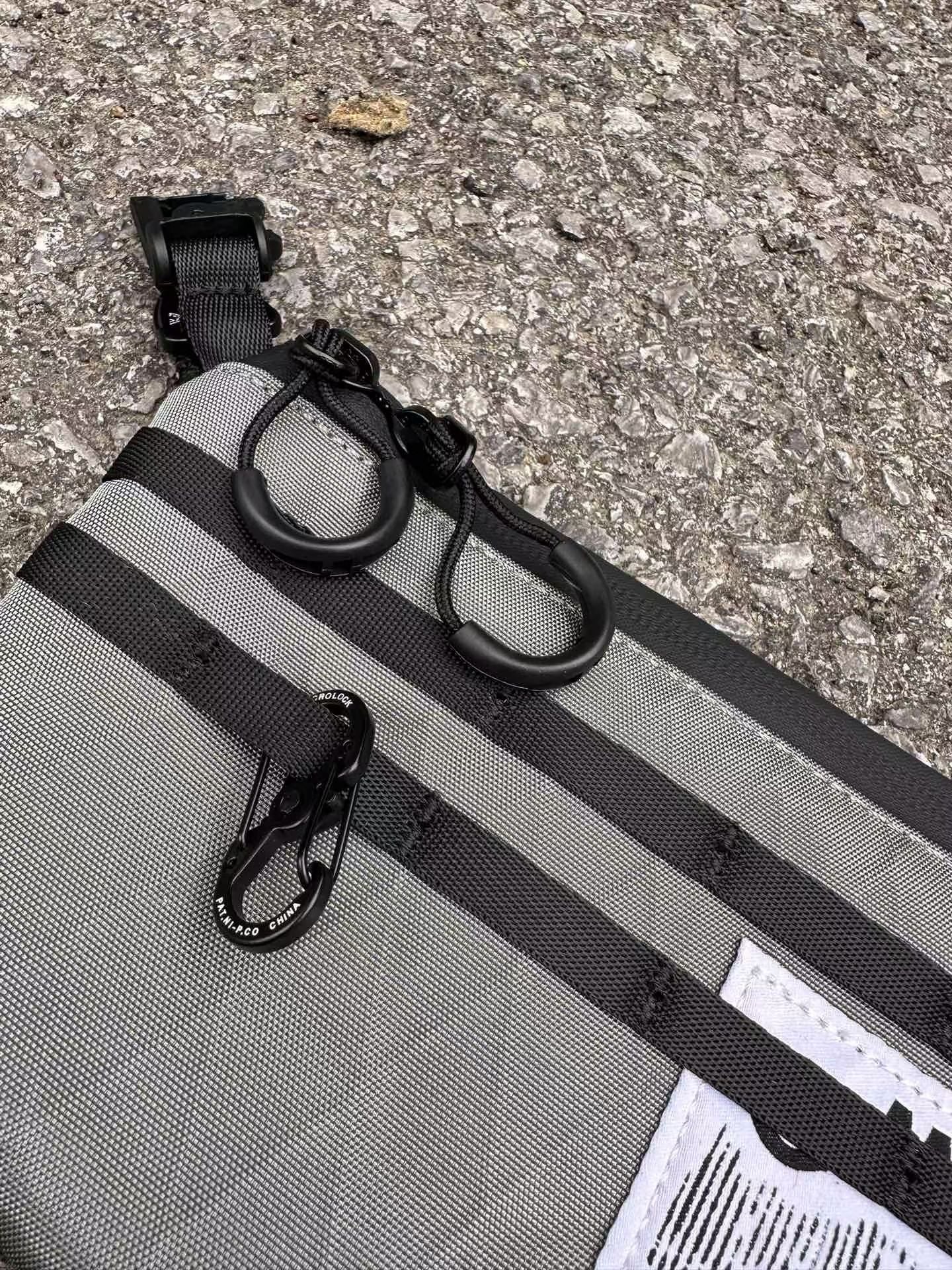 CMP outdoor garment 斜咩袋