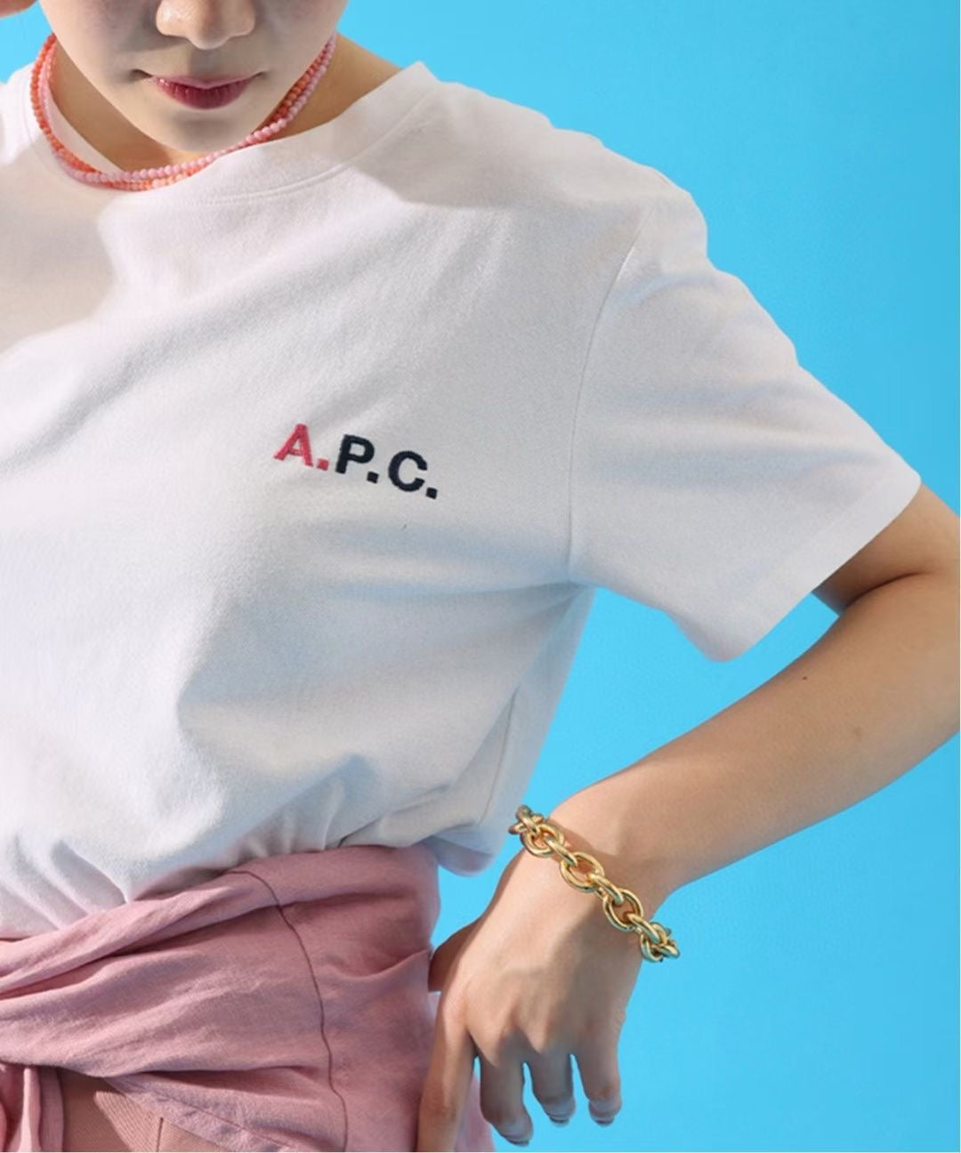 A.P.C 彩色刺繡logo tee