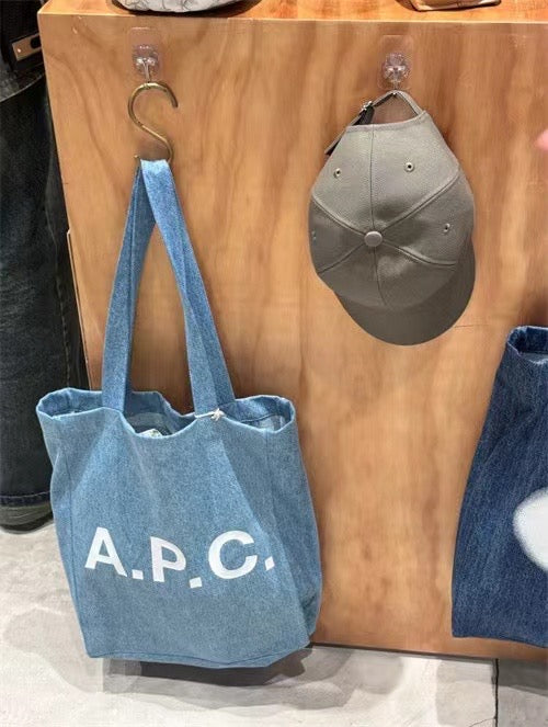 A.P.C. 牛仔tote bag