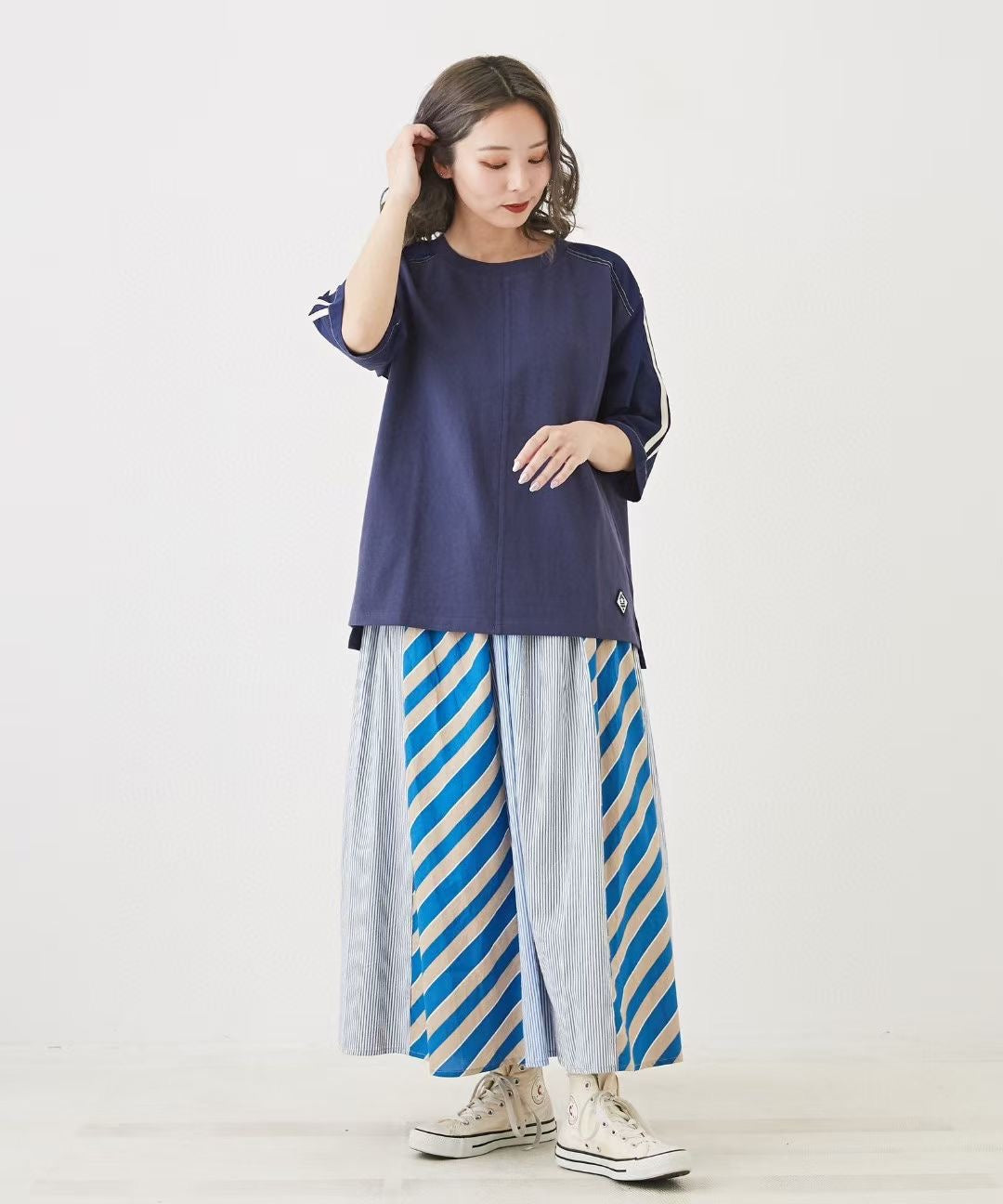 Cube sugar撞色tee