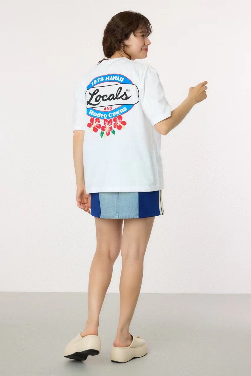 Rodeo crowns 花朵字母 tee