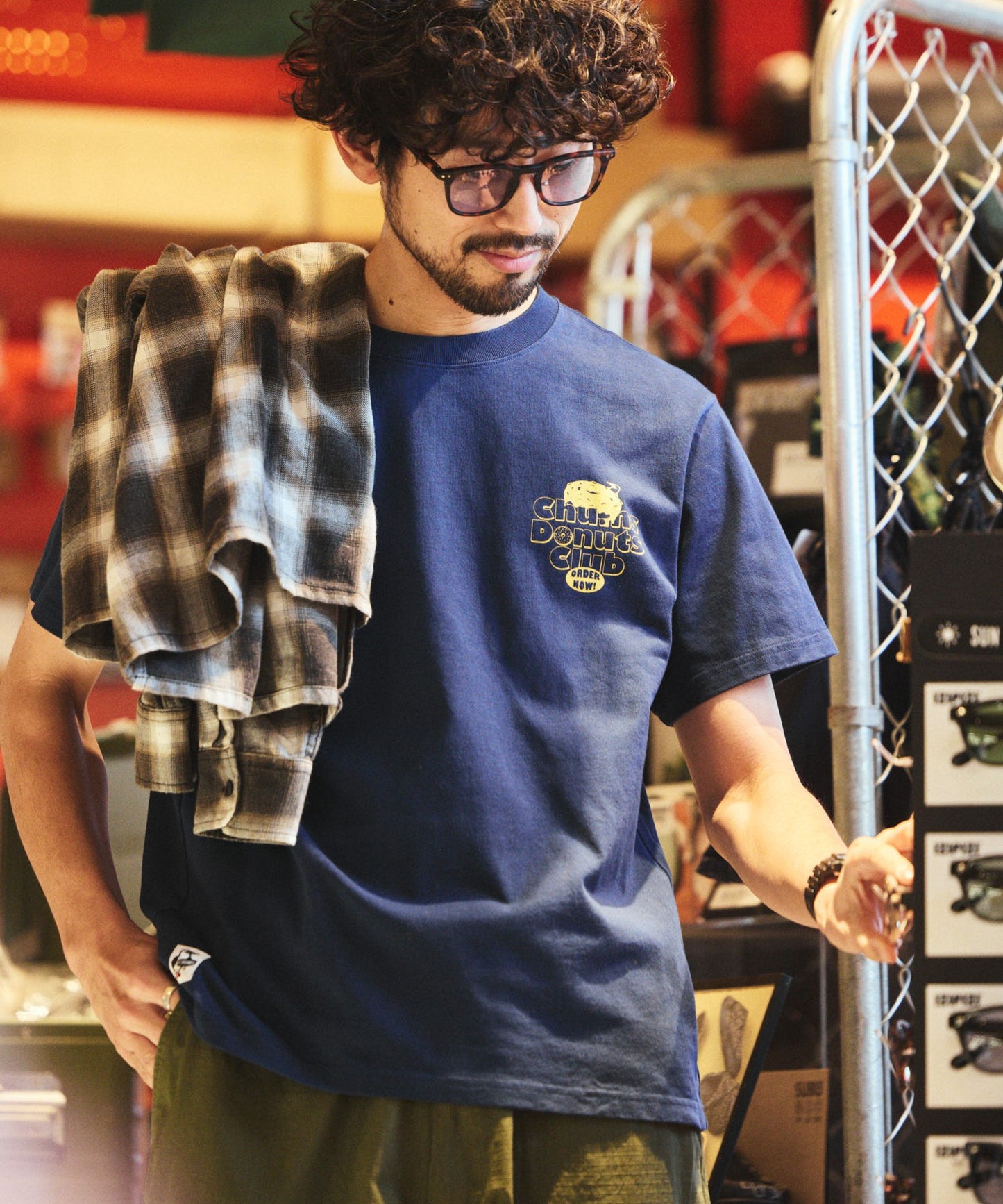 Chums donut tee