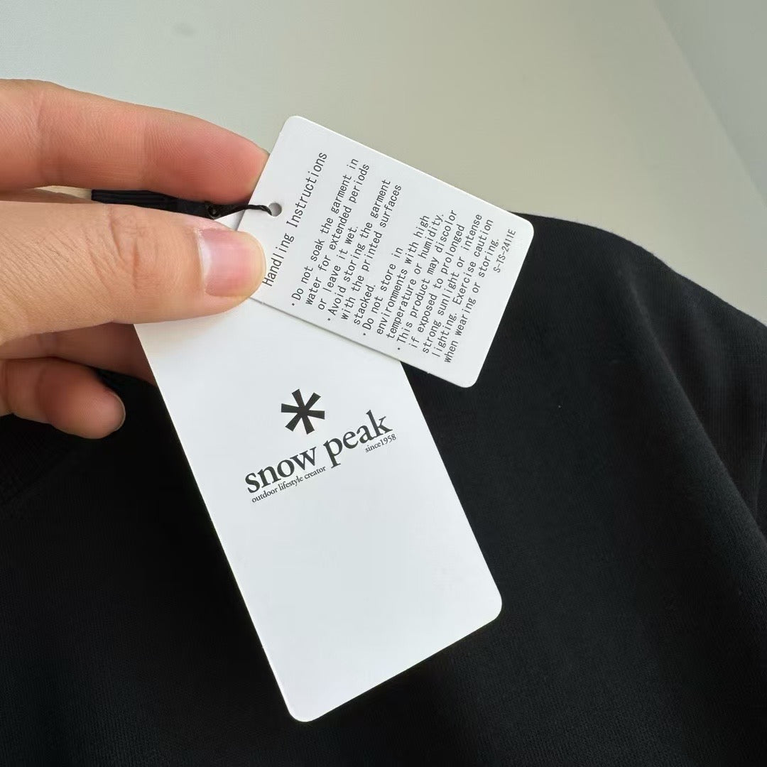 Snow Peak logo tee