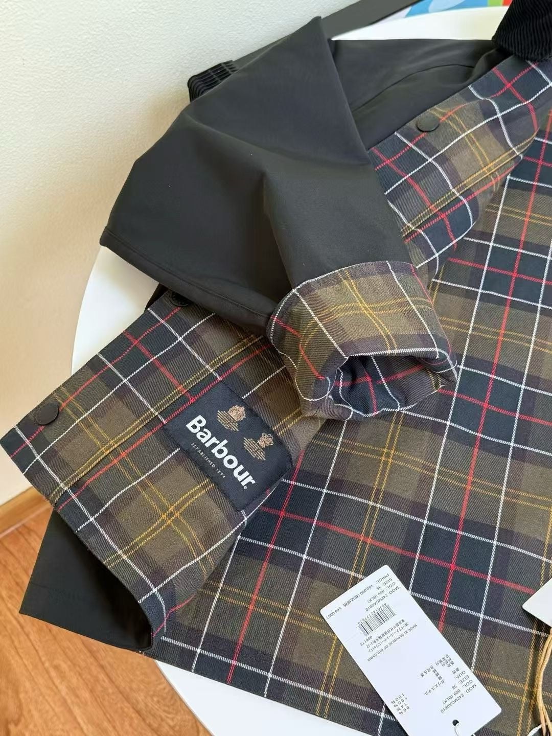 Barbour雙面格仔外套